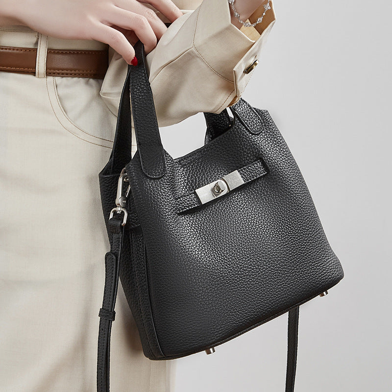Large Capacity Shoulder Crossbody Handbag Bucket Bag