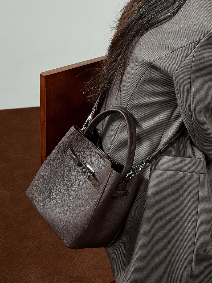 Vintage Leather Crossbody Bucket Bag