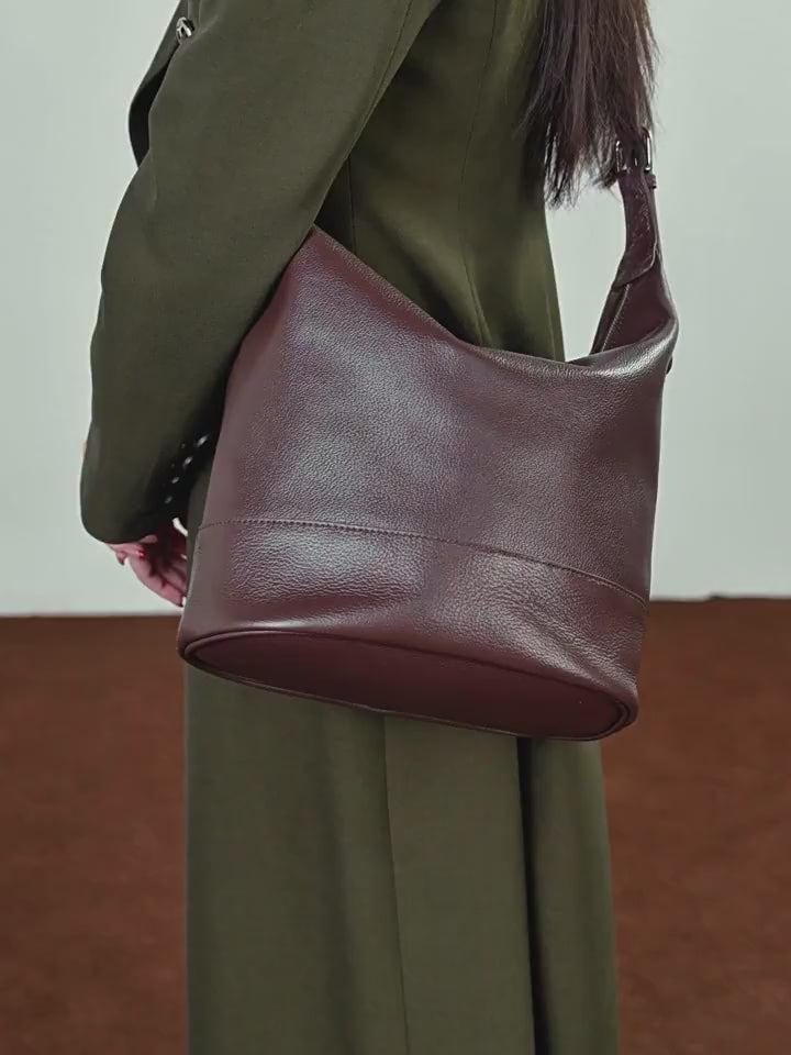 Genuine Leather Large Capacity Crossbody Bucket Bag